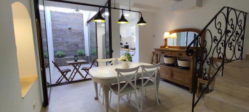 Badalona House | CasaBala - Near the beach and Barcelona center