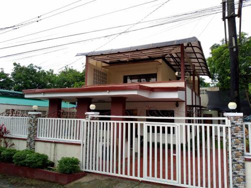 Silang House | CasaCavite - Your Chill Hideaway and Mini-Resort Just Minutes from all the Tagaytay-Silang-Nuvali Action!
