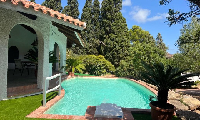 Sarroch Villa | Casale al mare - villa with swimming pool 150 meters from the beach