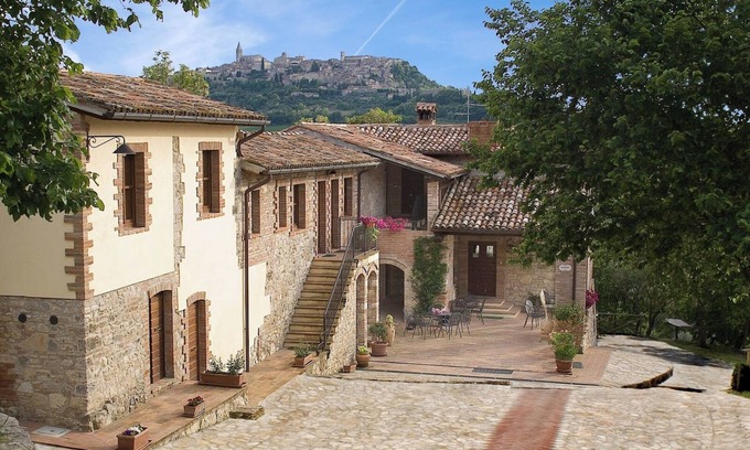 Todi Villa | Casale delle Lucrezie In Todi - Umbria