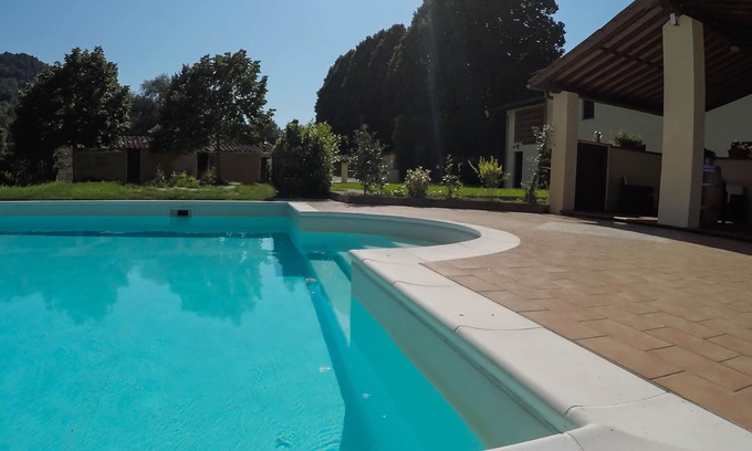 Villabuona House | CASALE LA FATA, SMEMORINA splendid apartment facing the pool, sleeps 5