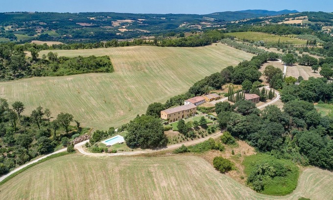 Montoro Villa | Casale Piattini 10, Emma Villas