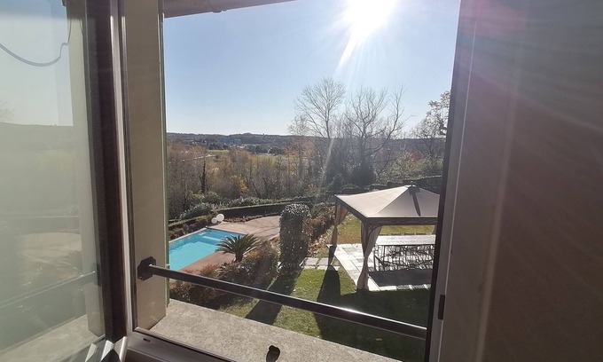 Albese con Cassano Bed & Breakfast | Casale Raffaello B&B