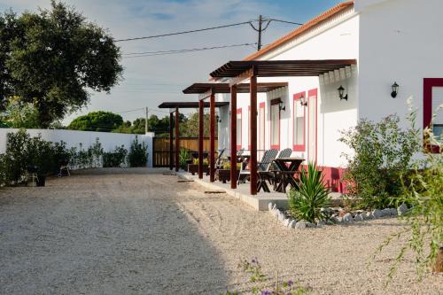 Ponte de Sor House | Casas Da Barragem