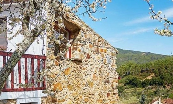 Proenca-a-Nova Cottage | Casas da Encosta, Shale Houses, Accommodation in Shale Village - Free Wifi