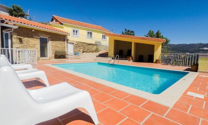 Molares House | Casas do Vale Vila Nune - Accommodation and Private Pool