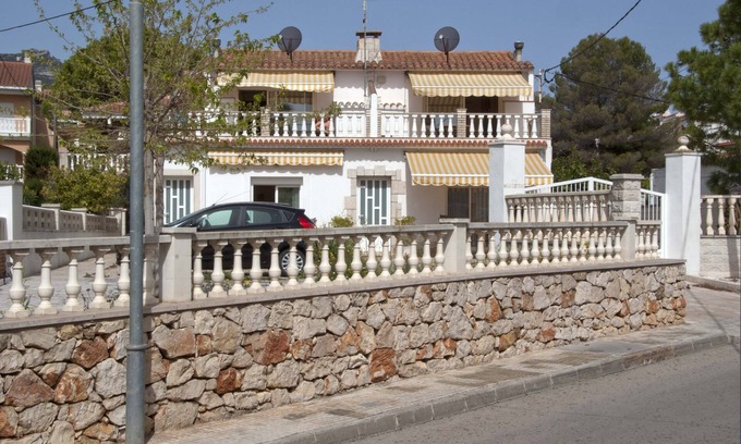 Sant Carles de la Rapita Apartment | Casas Sitori apartment 2 in small-scale private complex on the beach!