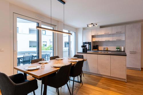 Boeblingen Apartment | CasaVia BB mit Parkplatz bis zu 7 Personen zentral