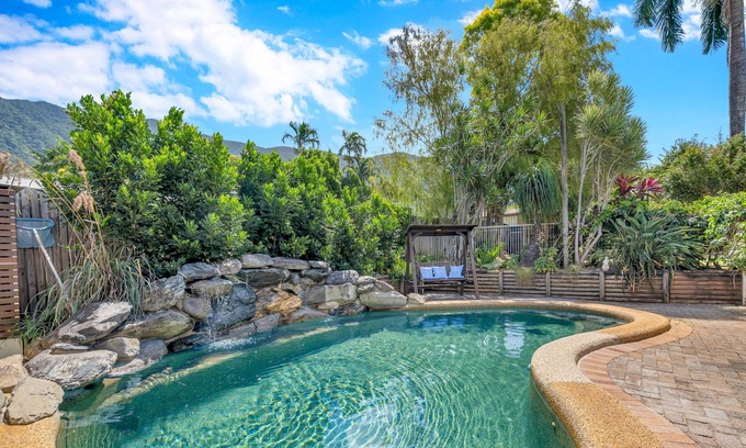 Redlynch House | Cascades @ Redlynch