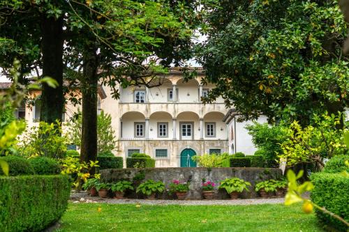 Piano di Coreglia House | Case Bernardini Suites