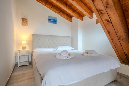 Gorla Apartment | CaseOspitali - Casa Acqua e Cielo, nido sul naviglio Martesana