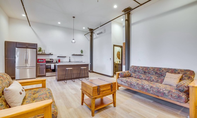 Cashton Apartment | Cashton Studio Apartment: Steps to Downtown!