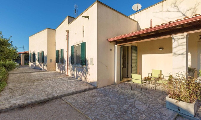 Monteroni di Lecce Apartment | Casina Farnarari - 2 by BarbarHouse