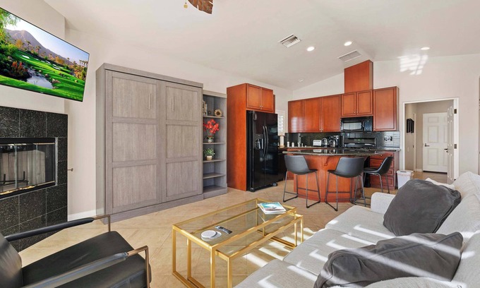 Coachella House | Casita 86177 – Sunny Stay for 4!