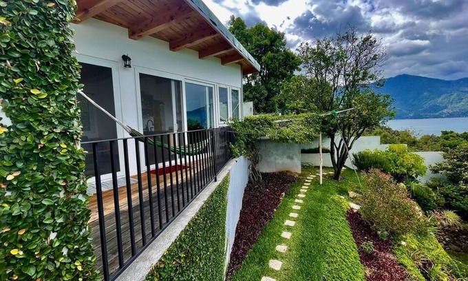 San Pedro La Laguna Cabin | Casita Azul, queen bed, granite, views, private deck