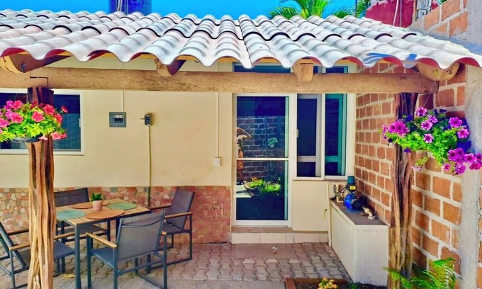 San Patricio Melaque Cottage | Casita Tranquilidad in Melaque, private & gated. Your home away from home.