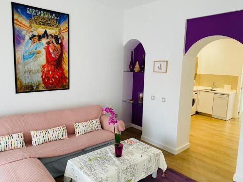 Triana Apartment | Cast2 Apartment right next to Puente Triana