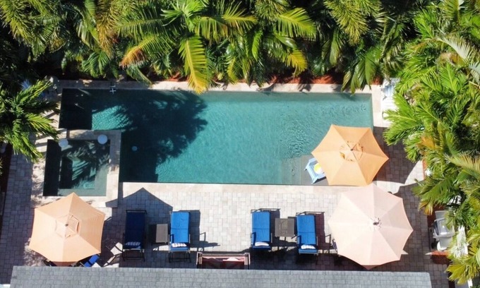 Anna Maria Cottage | Castaway Cottage + Beach + Heated Private Pool & Spa + GOLF CART INCLUDED!