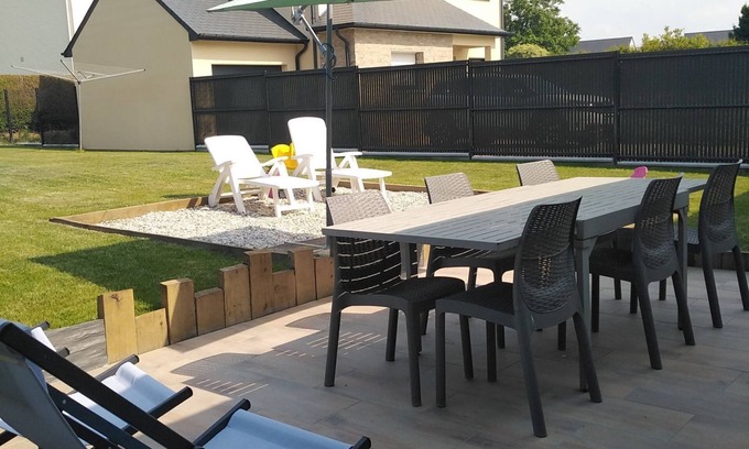 Pluduno House | Castel Breizh : bungalow 3* for 2/6 P in a quiet area 8 km from the beach.WIFI