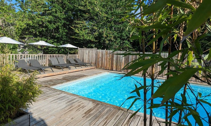 Biron Ski Chalet | Castelwood: comfortable ecological chalets with swimming pool in the Dordogne.