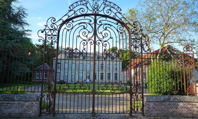 Le Plessier-Rozainvillers Other | Castle of the Plessier-Rozainvillers