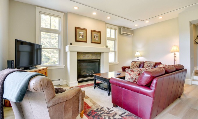Proctorsville Condo | Castle Hill Resort Condo: 5 Mi to Slopes at Okemo!