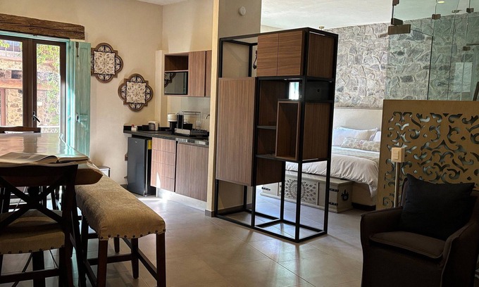 Santeagueda Apartment | Castle of Carlo – Charlemagne II Apartment