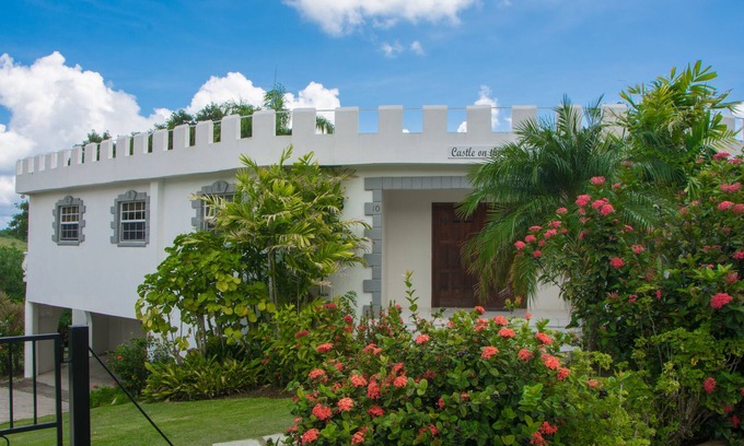 Savannes Villa | Castles in Paradise Villas Resort Villa 10