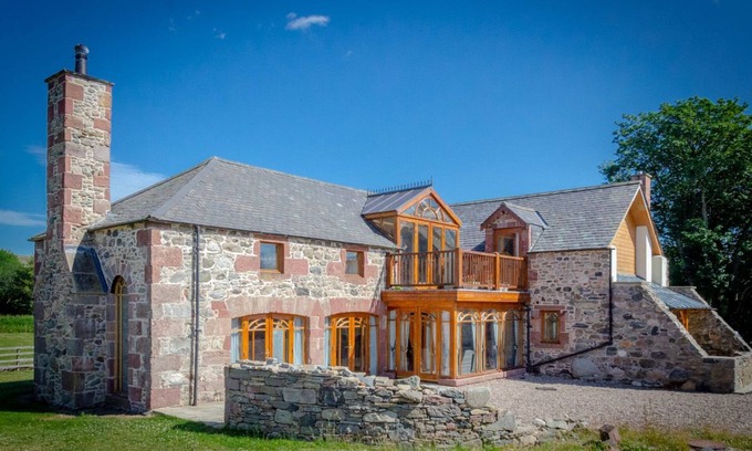 Kirriemuir Cottage | Castleview - Newton Steading