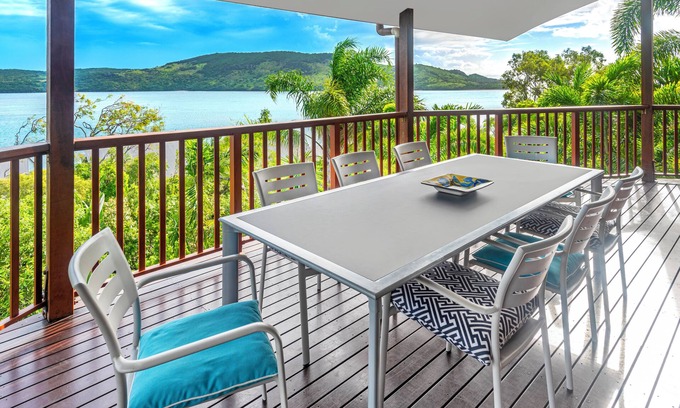 Hamilton Island Apartment | Casuarina Cove 17, Casuarina Cove 17 on Hamilton Island