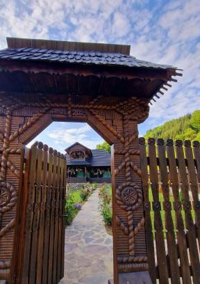 Rozavlea House | Casutele Paul de pe Vale