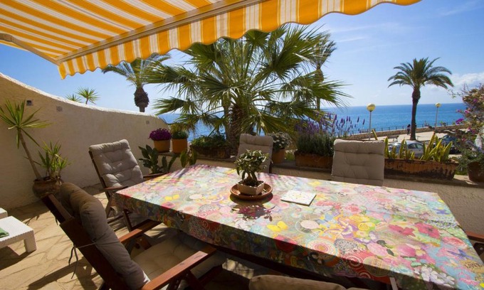 L'Ametlla de Mar Villa | Catalunya Casas Beachfront villa in Atmetlla de Mar