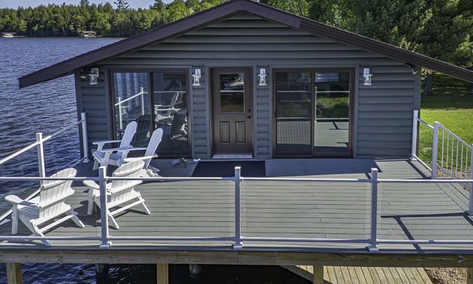 Eagle River House | Catfish Lake Boathouse - Facing West/Sandy Frontage, on the water!