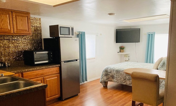 Denver Apartment | Catskill Mountain Studio on estate with stunning views