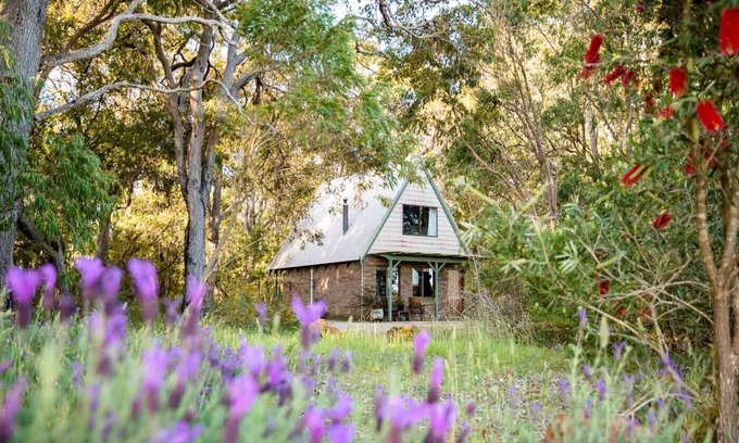 Cowaramup Ski Chalet | Caves Road Chalets. Gorgeous Rustic Loft Style Chalets