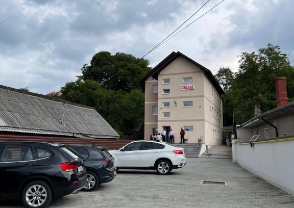 Tirgu Neamt Apartment | Cazare apartamente LAVI-TOUR Tg Neamț