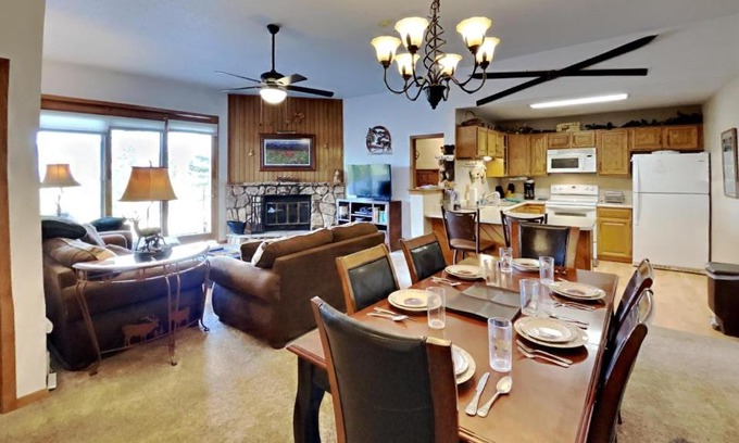 Wildernest House | CC102 Buffalo Village