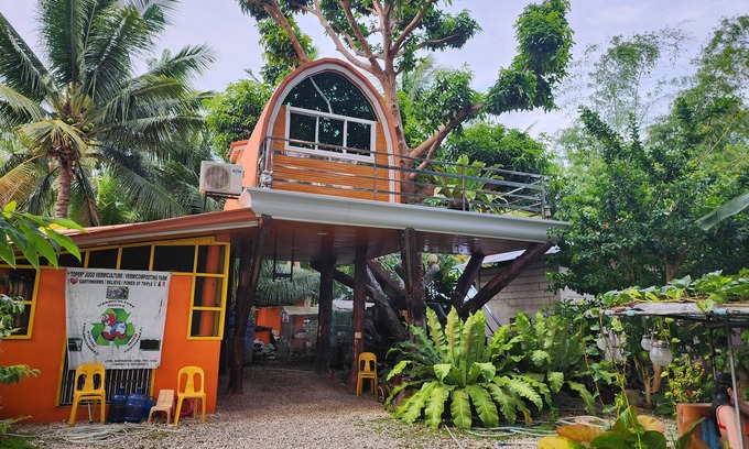 Santander House | Cebu Treehouse : Modern Nature Retreat