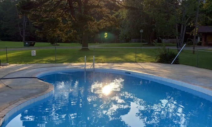 Morrilton Hotel | Cedar Falls Motel