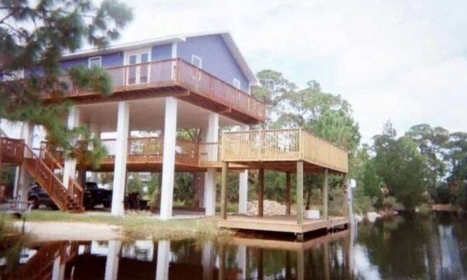 Salem House | Cedar Island with Boat Dock, 1 mile from Keaton Beach