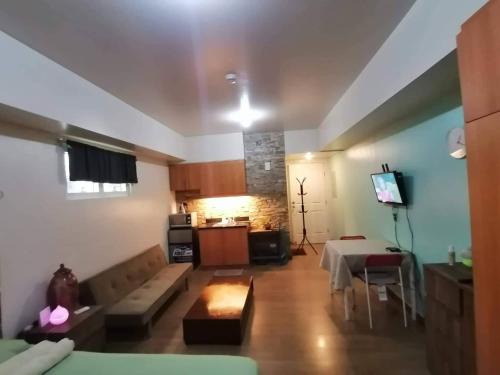 Santa Cruz Apartment | Celadon Tower- Studio with balcony near SM San Lazaro