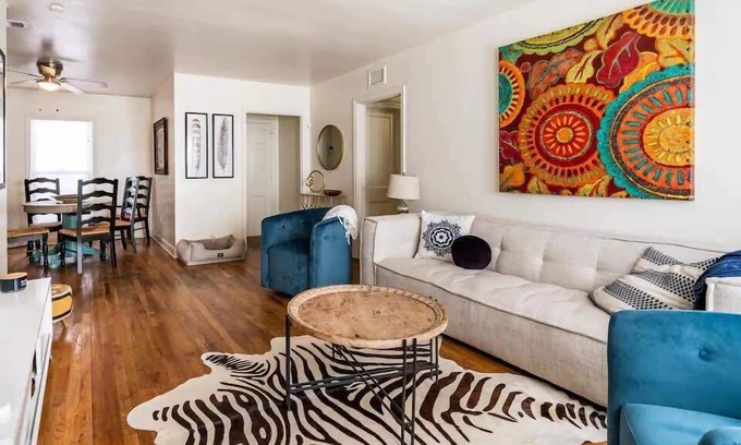 Tech Terrace House | Celebrity Stay - 3BR 2BA - Close to Tech