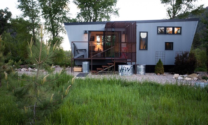 Dolores House | Celestial Sights in a Tiny House Getaway - Unit 1