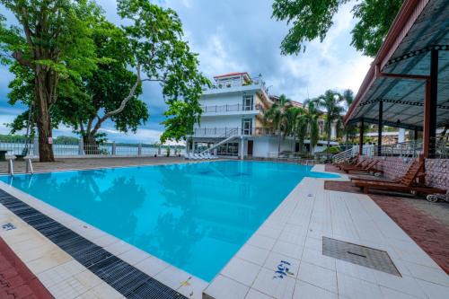 Embilipitiya Hotel | Centauria Lake Resort