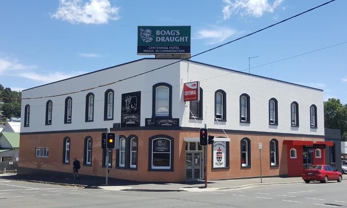 Launceston CBD Hotel | Centennial Inn on Bathurst