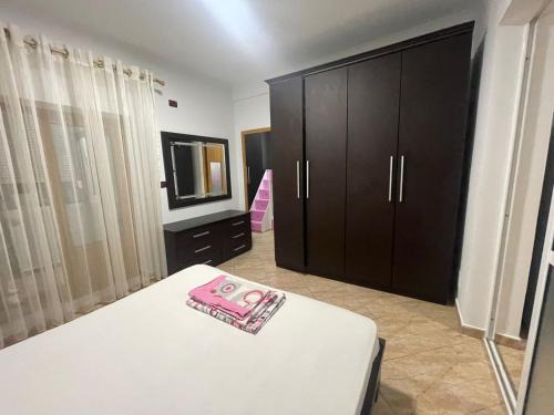 Mbrostar-Urë Apartment | Center apartament