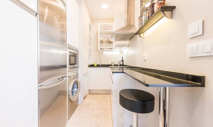 Arapiles Apartment | CENTER Beautiful Studio-Suite with Wifi and AC. Bright, very quiet