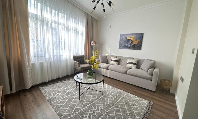 Besiktas Apartment | Center of city in Beşiktaş 2 plus 1 with 2 Bathroom and 3 Air Conditioner