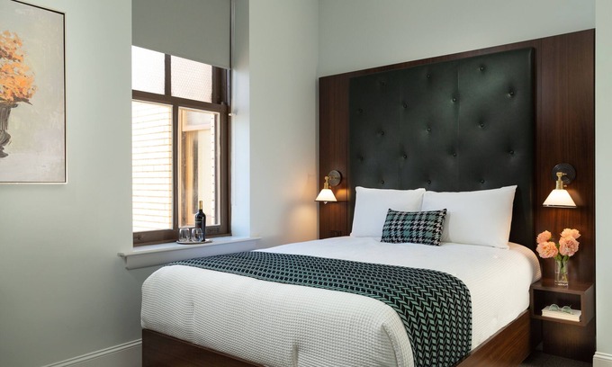 Roanoke Hotel | Center of Historic Roanoke, Boutique Hotel Close to Restaurants, Museums & More!