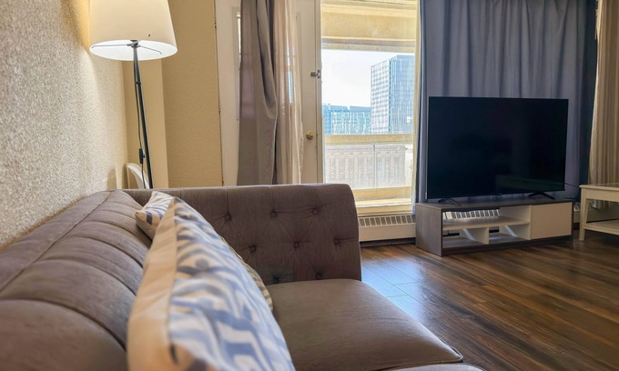 East Village Condo | Central 1BR Condo with Stunning Views